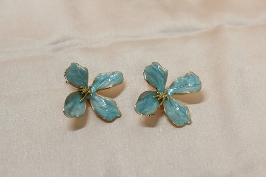 Floral Statement Earrings – Gloss Finish Designer Petal Earrings