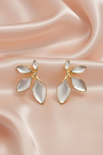 White Pearl Leaf Stud Earrings