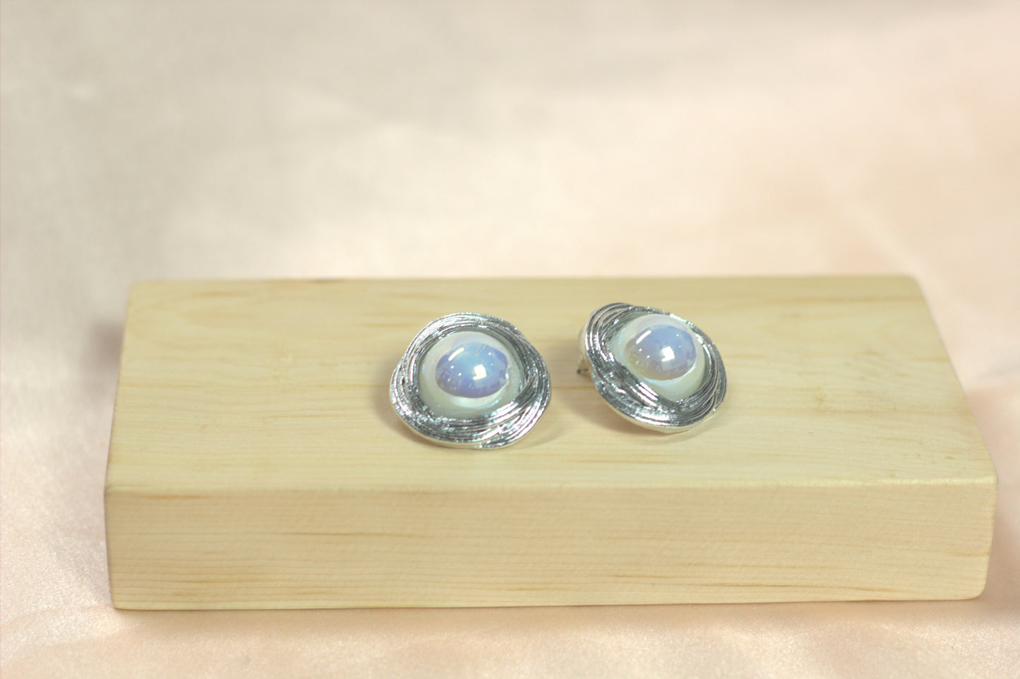 Silver Pearl-Effect Stud Earrings – Classic Elegant Jewelry- Stainless Steel