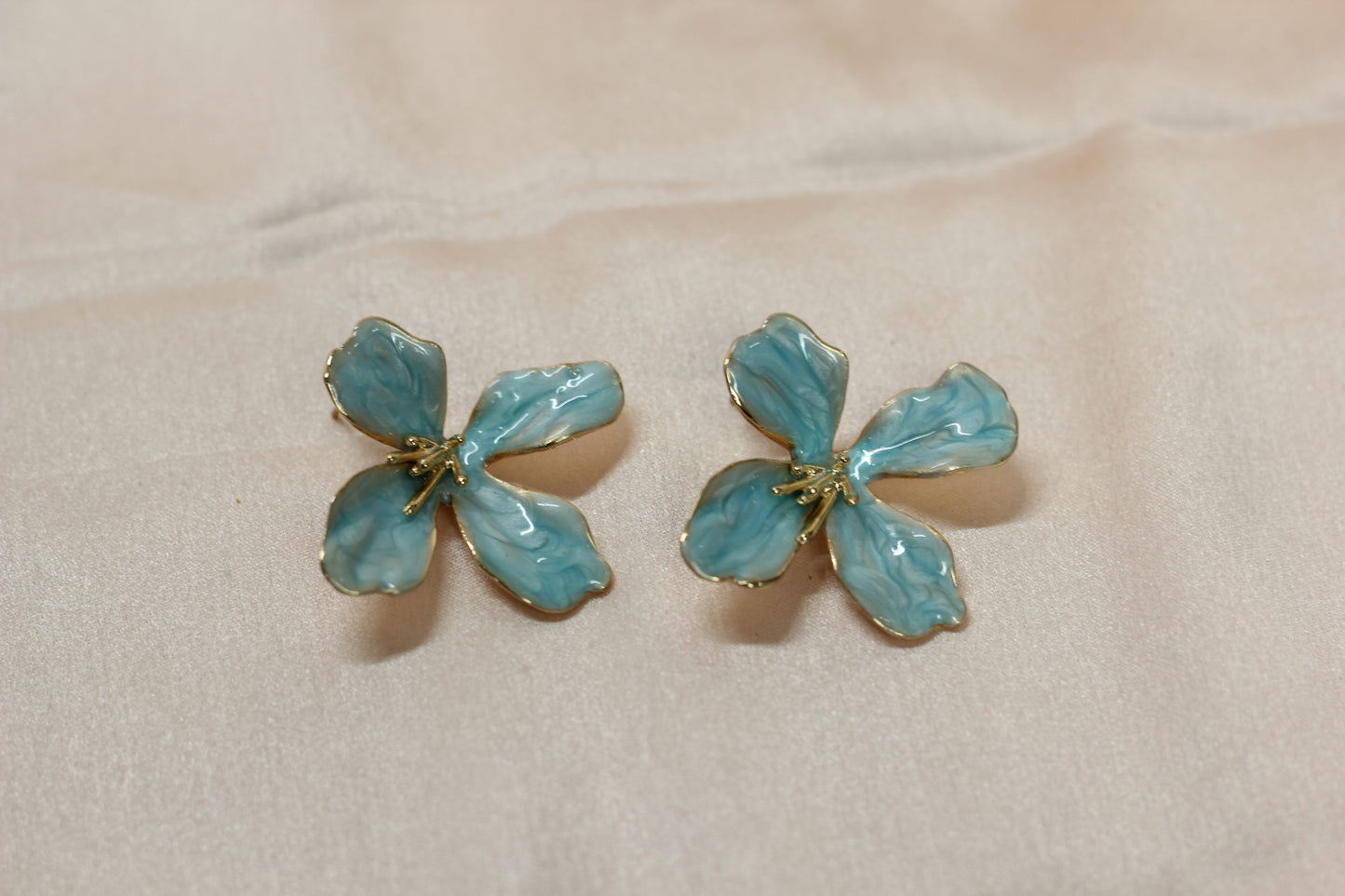 Floral Statement Earrings – Gloss Finish Designer Petal Earrings