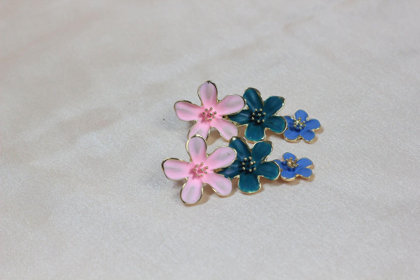 Pastel Floral Drop Earrings – Multicolor Layered Flower Statement Earrings