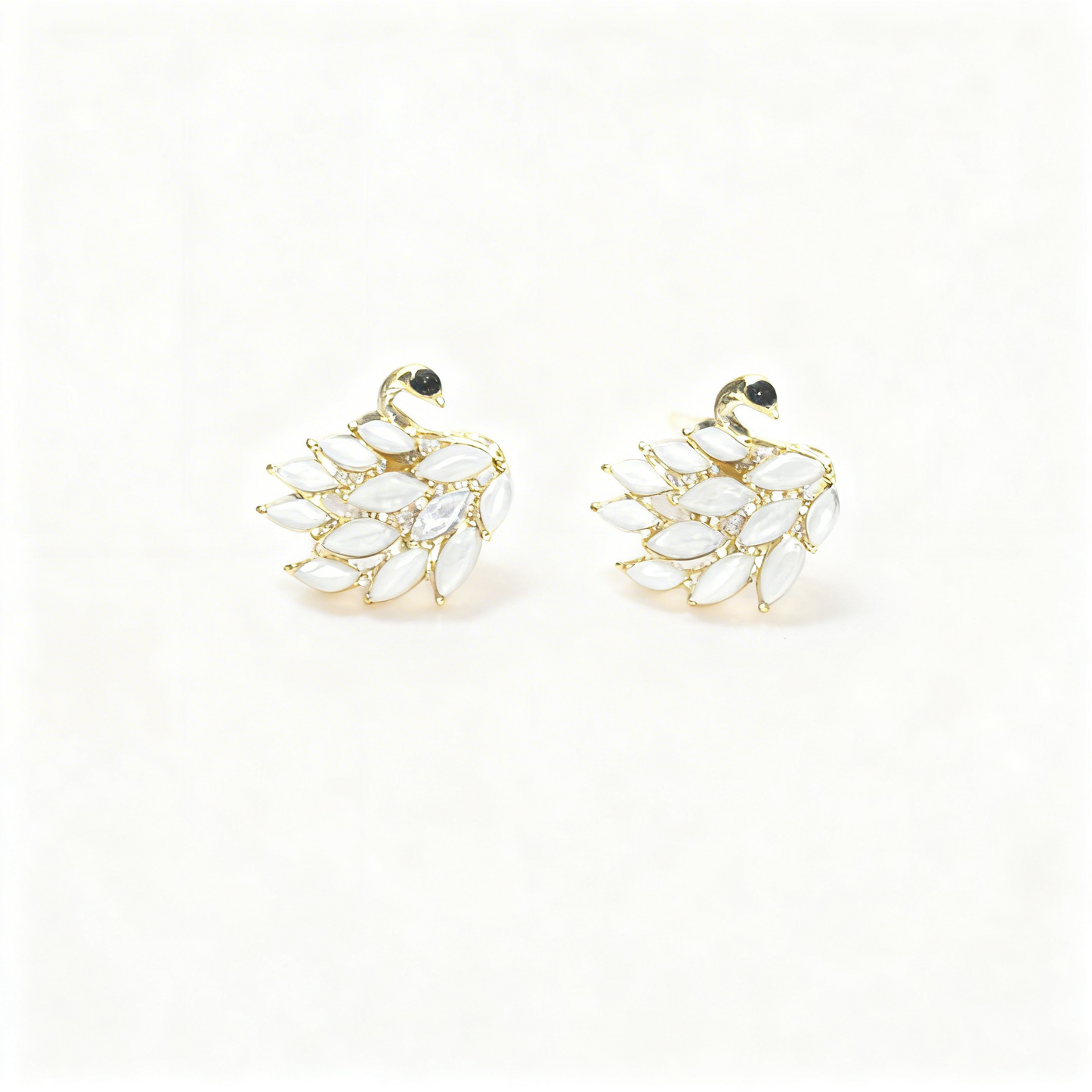 Elegant White Leaf Cluster Stud Earrings – Minimalist Chic Jewelry