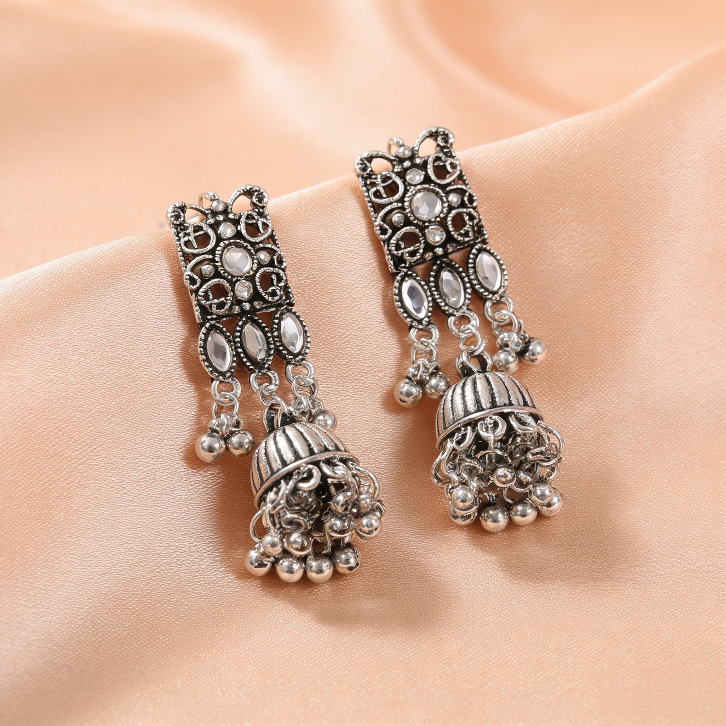 Silver Jhumka Earrings with Pearl Detailing